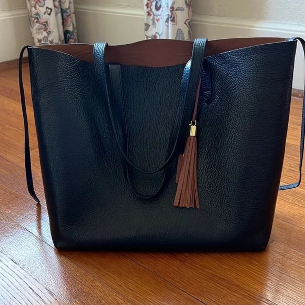 Cuyana leather tote with organizer insert